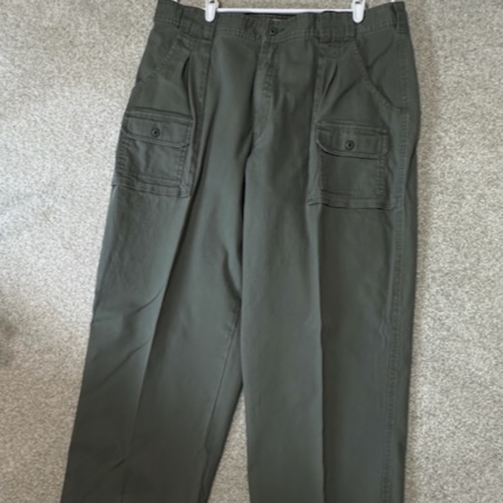 Cabela's 7-Pocket Hiker Trail Pants Relaxed Fit, High Rise, Straight Leg Size 20